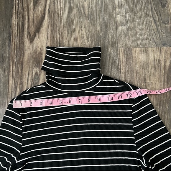Paige Kenzie Black and White Stripe Modal Turtleneck Bell Sleeve Ribbed Shirt - Picture 12 of 13